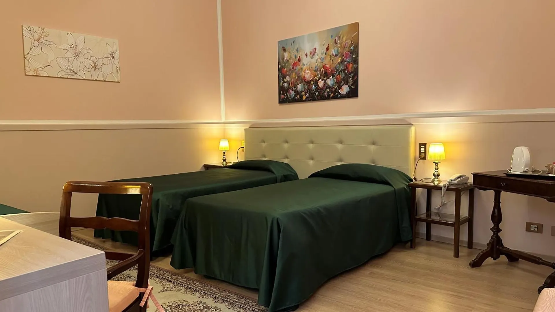 Hotel Roma Bologna 4*,