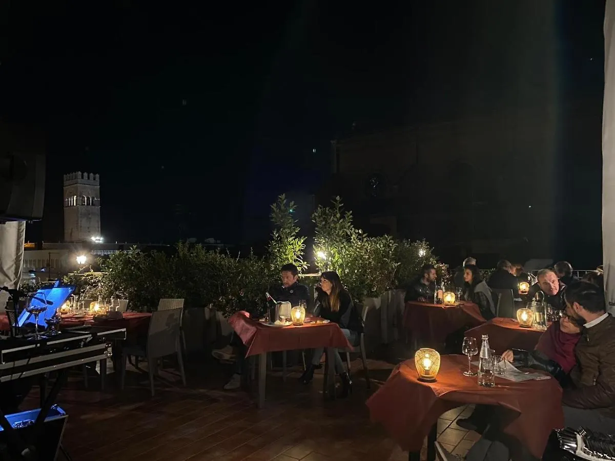 Hotel Roma Bologna 4*,